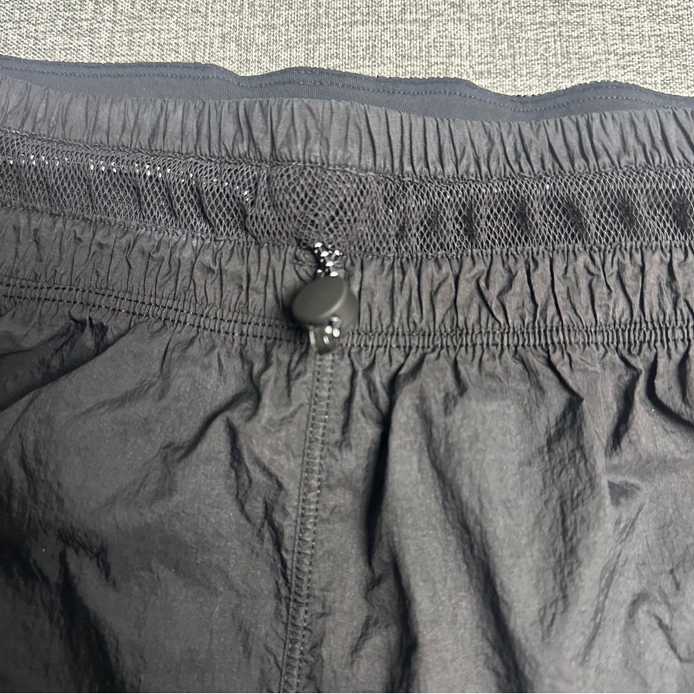 Lululemon Step Out High Rise Short 3" - Picture 6 of 8